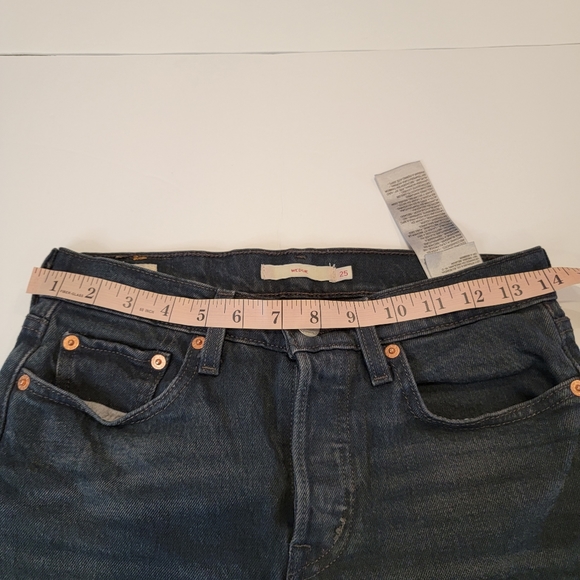 Levi's Wedgie Icon Fit Button Fly Premium Denim Jeans Size 25 Wild Bunch - Picture 10 of 15